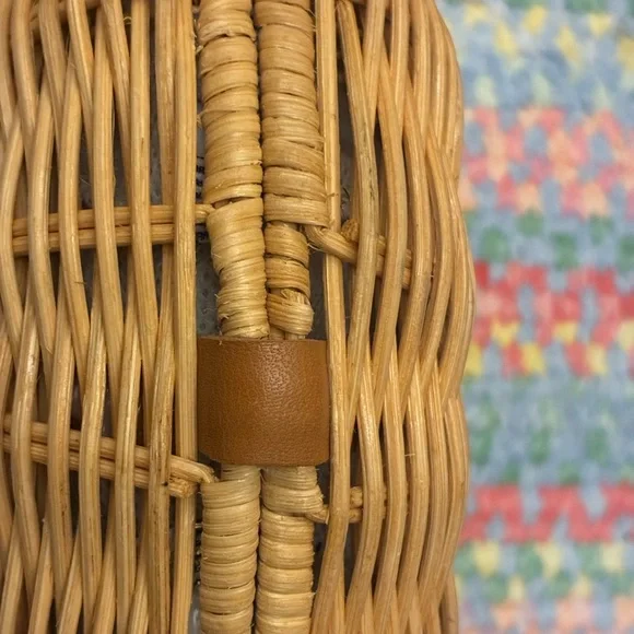 J. McLaughlin Romina Round Basket Wicker Purse, NWT - Picture 2 of 10